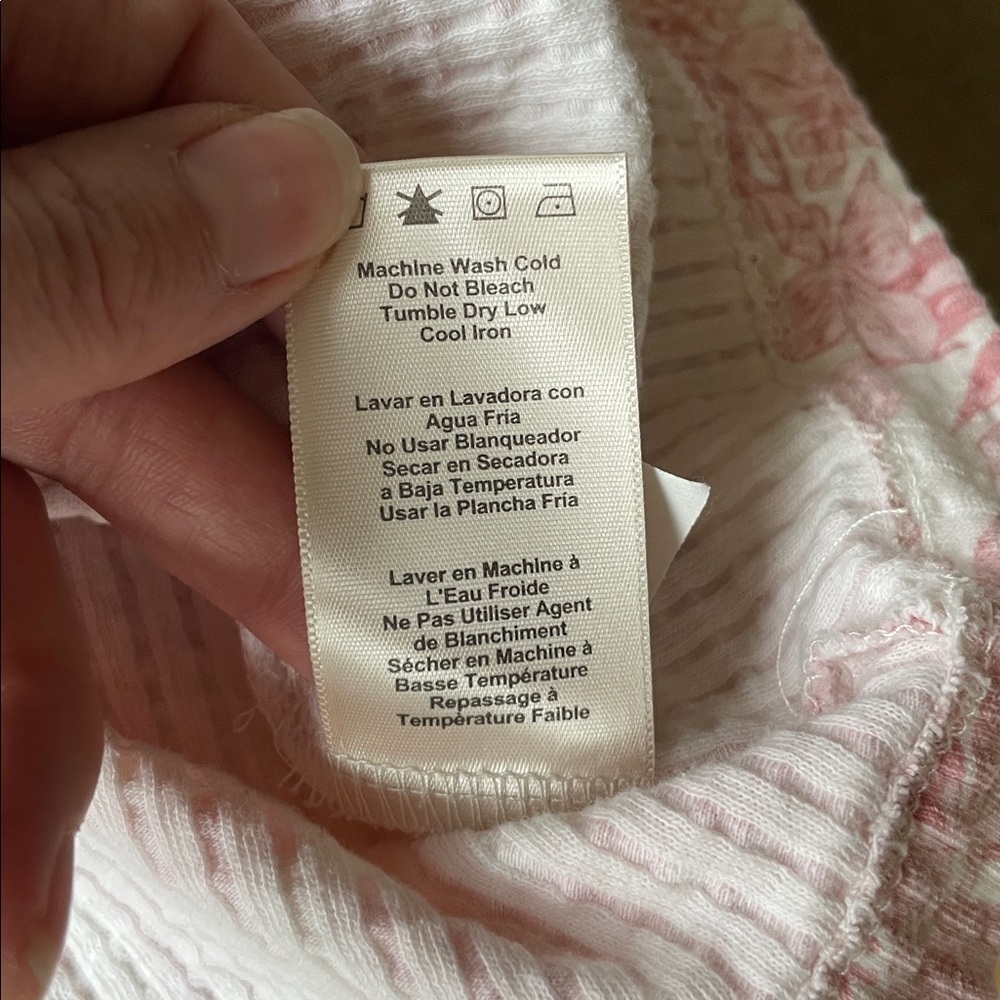 UGG Australia REAL UGG Light Pink Tropical Leaf Pattern Robe - Picture 14 of 16